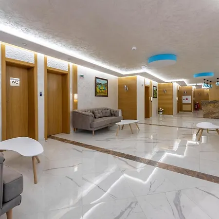 Mobi Dick Family Hotel 3*